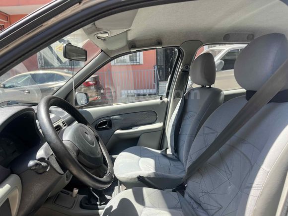 Sahibinden Renault Clio 1.4 Authentique 2004 Model 
