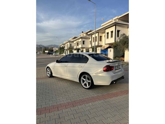 2010 MODEL LCİ BMW 3.20d..