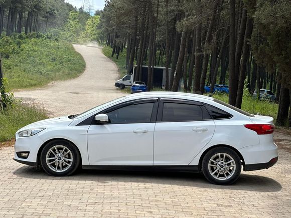 Sahibinden Ford Focus 1.5 TDCi Trend X 2016 Model İstanbul 181.000 km Beyaz