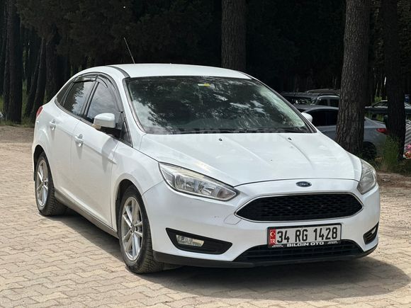 Sahibinden Ford Focus 1.5 TDCi Trend X 2016 Model İstanbul 181.000 km Beyaz
