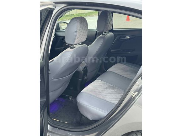 Sahibinden Fiat Egea 1.4 Fire Lounge 2023 Model Yozgat 28.000 km Gri (metalik)