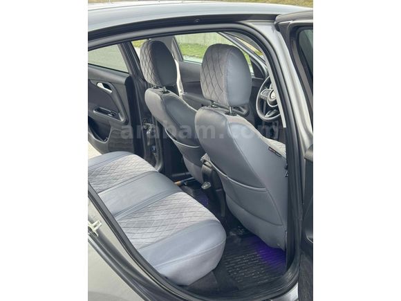 Sahibinden Fiat Egea 1.4 Fire Lounge 2023 Model Yozgat 28.000 km Gri (metalik)