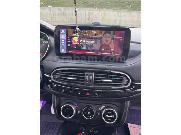 Sahibinden Fiat Egea 1.4 Fire Lounge 2023 Model Yozgat 28.000 km Gri (metalik)