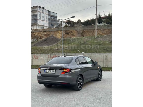 Sahibinden Fiat Egea 1.4 Fire Lounge 2023 Model Yozgat 28.000 km Gri (metalik)