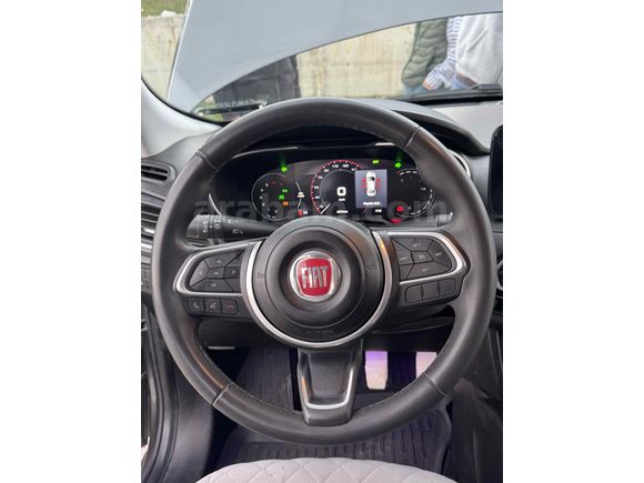 Sahibinden Fiat Egea 1.4 Fire Lounge 2023 Model Yozgat 28.000 km Gri (metalik)