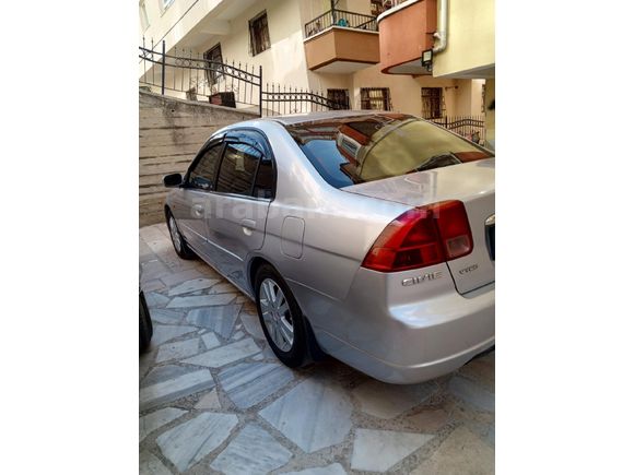 Sahibinden Honda Civic 1.6i VTEC ES 2002 Model  181000km (Gümüş)