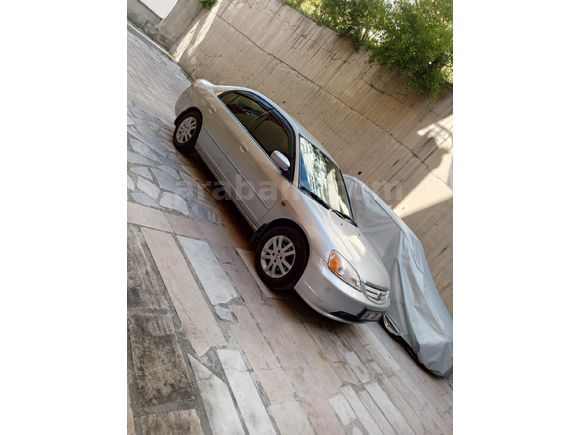 Sahibinden Honda Civic 1.6i VTEC ES 2002 Model  181000km (Gümüş)