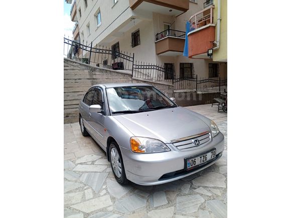 Sahibinden Honda Civic 1.6i VTEC ES 2002 Model  181000km (Gümüş)