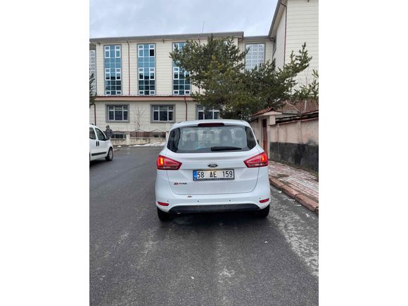 Temiz 2.Sahibinden Ford B-Max 1.6 95binde Titanium 2016 Model 
