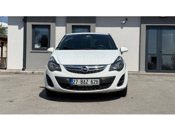 Sahibinden Opel Corsa 1.2 Twinport Essentia 2014 Model  291.000 km Beyaz