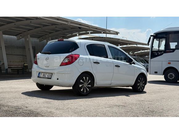 Sahibinden Opel Corsa 1.2 Twinport Essentia 2014 Model  291.000 km Beyaz