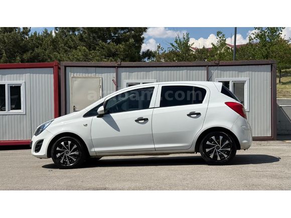 Sahibinden Opel Corsa 1.2 Twinport Essentia 2014 Model  291.000 km Beyaz