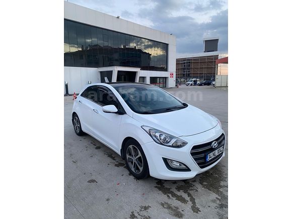 Sahibinden Hyundai i30 1.6 CRDi Elite 2015 Model 