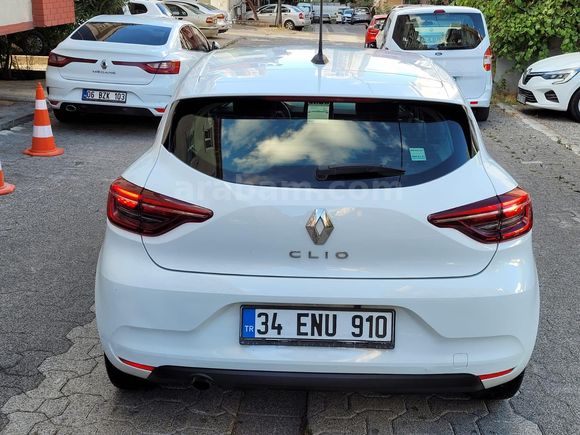 Sahibinden Renault Clio 1.0 SCe Joy 2021 Model Ankara 142.000 km Beyaz