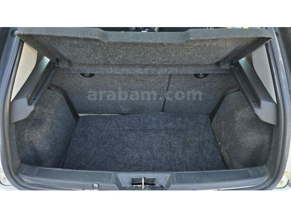 DEĞİŞENSİZ ?CAM TAVAN-SUNROOFLU OTOMATİK 170*km de  SAHİBİNDEN PUNTO