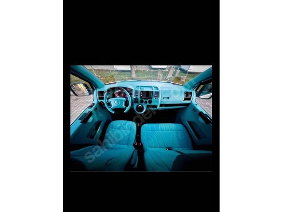 Sahibinden Volkswagen MultiVan 2.5 TDI 2005 Model  330.000 km Beyaz