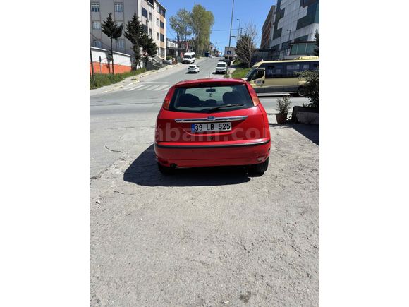 Sahibinden Ford Focus 1.6 Ghia 2004 Model 