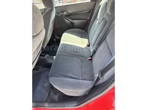 Sahibinden Ford Focus 1.6 Ghia 2004 Model 
