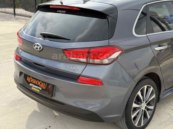 KÖSEOĞLU | HYUNDAİ İ 30-1.6 ELİTE PLUS-CAM TAVAN-TR EN UYGUNU!!