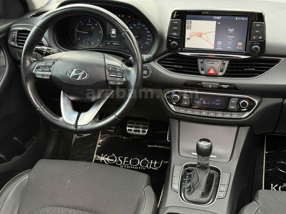 KÖSEOĞLU | HYUNDAİ İ 30-1.6 ELİTE PLUS-CAM TAVAN-TR EN UYGUNU!!