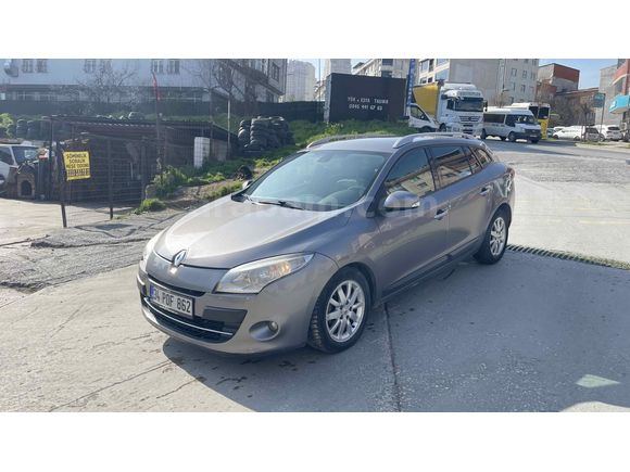 Sahibinden Renault Megane 1.5 dCi Sport Tourer Privilege 2012 Model 