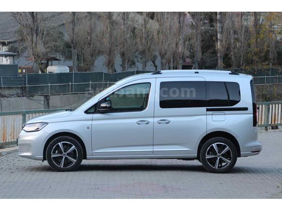 Sahibinden Volkswagen Caddy 2.0 TDI Style 2022 Model  92.000 km Gri (Gümüş)