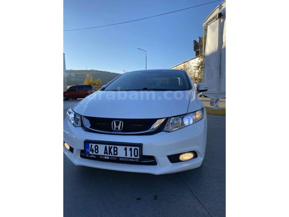 Sahibinden Honda Civic 1.6i VTEC Eco Dream 2015 Model  71.500 km Beyaz