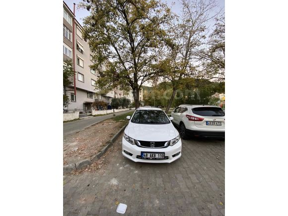 Sahibinden Honda Civic 1.6i VTEC Eco Dream 2015 Model  71.500 km Beyaz
