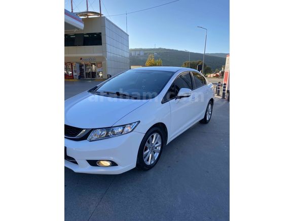 Sahibinden Honda Civic 1.6i VTEC Eco Dream 2015 Model  71.500 km Beyaz