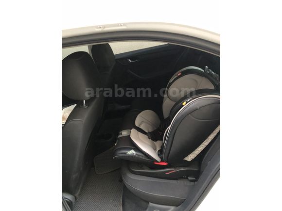 Sahibinden Skoda Rapid 1.6 TDI Ambition 2014 Model  258.500 km Beyaz