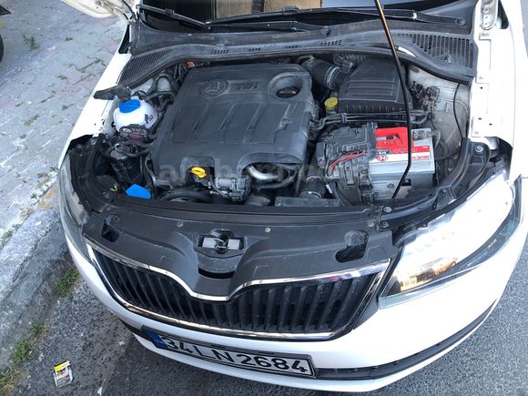 Sahibinden Skoda Rapid 1.6 TDI Ambition 2014 Model  258.500 km Beyaz