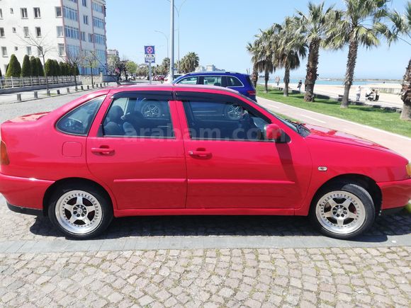 Sahibinden Volkswagen Polo 1.6 Classic 1999 Model  295.000 km Kırmızı