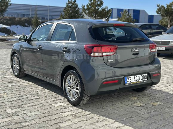 Sahibinden Kia Rio 1.4 CVVT Elegance Tekno 2020 Model 
