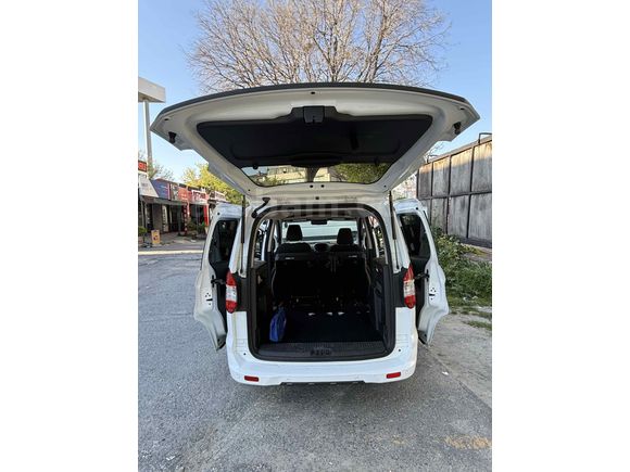 Sahibinden Ford Tourneo Courier 1.0 EcoBoost Titanium Plus 2023 Model 
