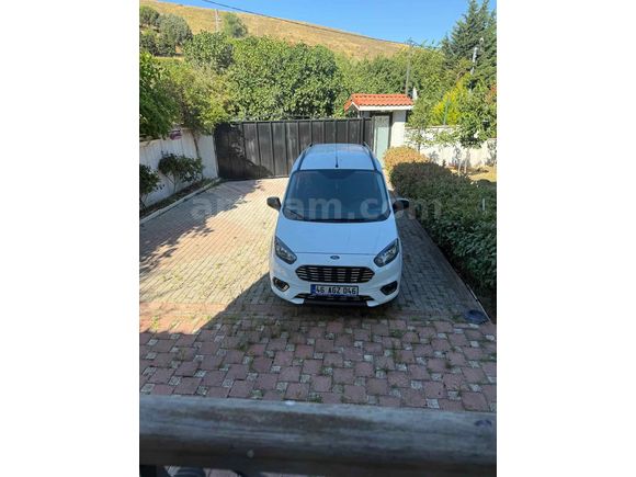 Sahibinden Ford Tourneo Courier 1.0 EcoBoost Titanium Plus 2023 Model 