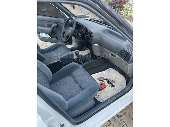 150 binde. Renault 19 1,6 ie 2000 model klimalı 