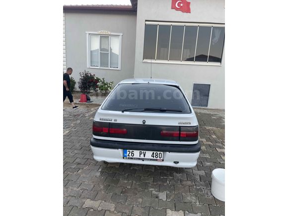 150 binde. Renault 19 1,6 ie 2000 model klimalı 