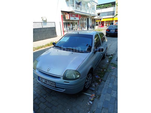 Sahibinden Renault Clio 1.4 RNA 2000 Model  204.000 km Gri