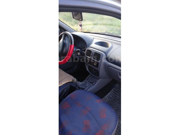 Sahibinden Renault Clio 1.4 RNA 2000 Model  204.000 km Gri