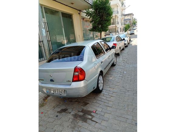 Sahibinden Renault Clio 1.4 RNA 2000 Model  204.000 km Gri
