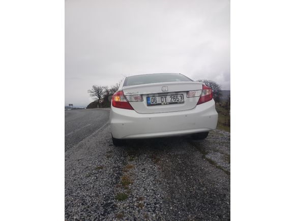 Sahibinden Honda Civic 1.6i VTEC Dream 2012 Model