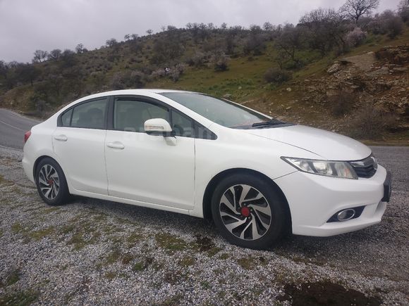Sahibinden Honda Civic 1.6i VTEC Dream 2012 Model