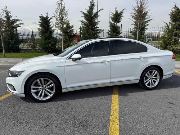 Sahibinden Volkswagen Passat 1.5 TSi Elegance 2021 Model  
