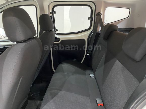 otomobil Fiat Fiorino Combi 1.3 MultiJet Pop