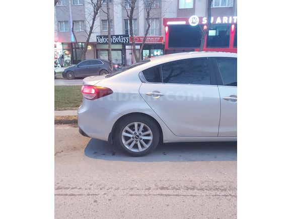 Sahibinden Kia Cerato 1.6 CRDi Concept Plus 2016 Model 