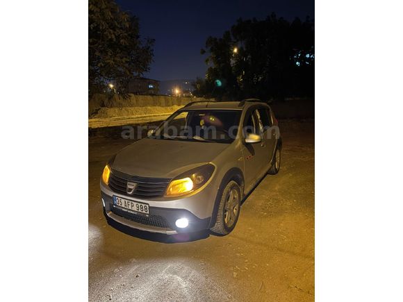 Sahibinden Dacia Sandero 1.5 dCi Stepway 2011 Model  320.000 km Gri