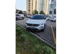 Sahibinden Volkswagen T-Roc 1.5 TSI Style 2025 Model 8.600 km Beyaz