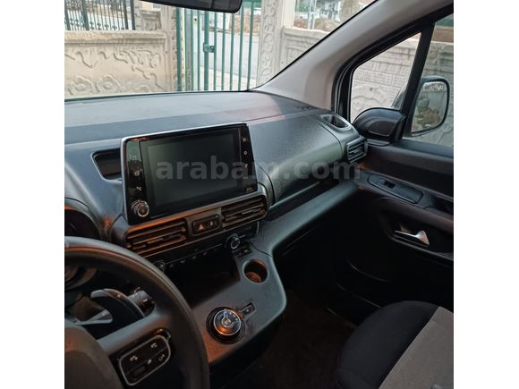 Sahibinden Citroen Berlingo 1.5 BlueHDI Feel Stil 2022 Model Konya
