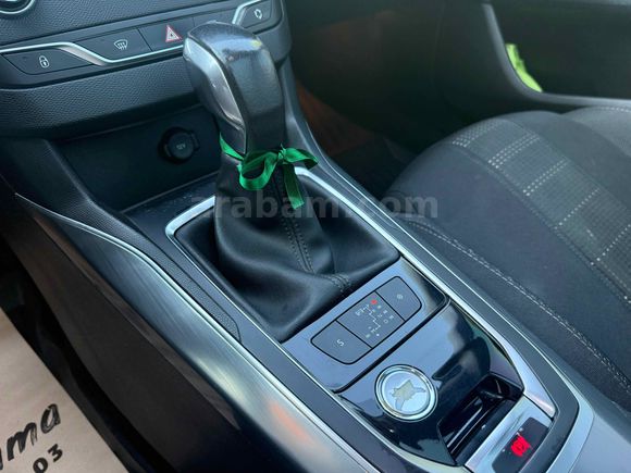 Sahibinden Peugeot 308 1.6 BlueHdi Allure 2015 Model  209.000 km Beyaz