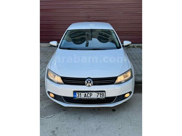 Sahibinden Volkswagen Jetta 1.6 TDi Comfortline 2013 Model  330.000 km Beyaz